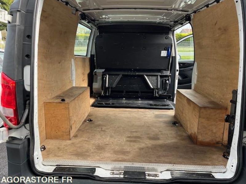 MERCEDES VITO MIXTO 116 CDI LONG 5 PLACES - 2021 - 193 000km - 패널 밴 : 사진 3 MERCEDES VITO MIXTO 116 CDI LONG 5 PLACES - 2021 - 193 000km - 패널 밴 : 사진 3