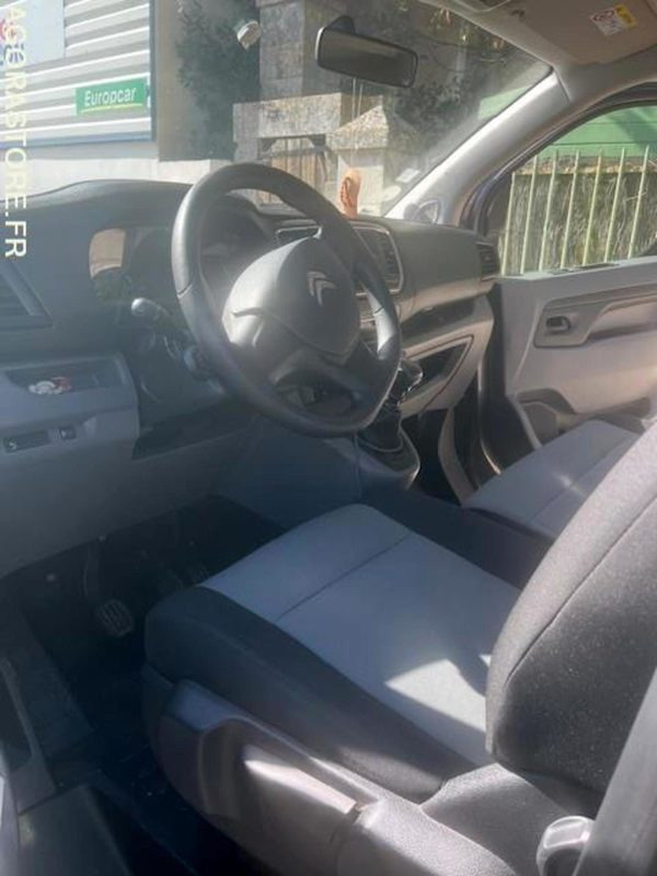 MINIBUS CITROEN JUMPY SPACETOURER 1.5L BHDI - 4 portes - 2019 - 182 000km - 소형 버스, 승합차 : 사진 4 MINIBUS CITROEN JUMPY SPACETOURER 1.5L BHDI - 4 portes - 2019 - 182 000km - 소형 버스, 승합차 : 사진 4