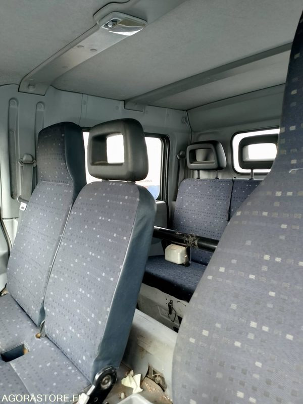 MITSUBISHI CANTER ( MOTEUR HS ) - 트럭 : 사진 2 MITSUBISHI CANTER ( MOTEUR HS ) - 트럭 : 사진 2