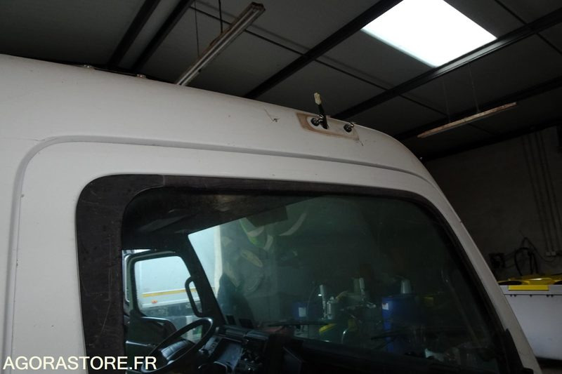 Mitsubishi Fuso Bluetec 5 - 트럭 : 사진 2 Mitsubishi Fuso Bluetec 5 - 트럭 : 사진 2