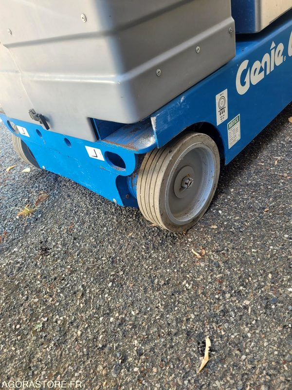 NACELLE GENIE GR12 NOVON 1H40 D'UTILISATION + REMORQUE 2 TONES ROUE DOLBY - 도구/ 장비 : 사진 3 NACELLE GENIE GR12 NOVON 1H40 D'UTILISATION + REMORQUE 2 TONES ROUE DOLBY - 도구/ 장비 : 사진 3