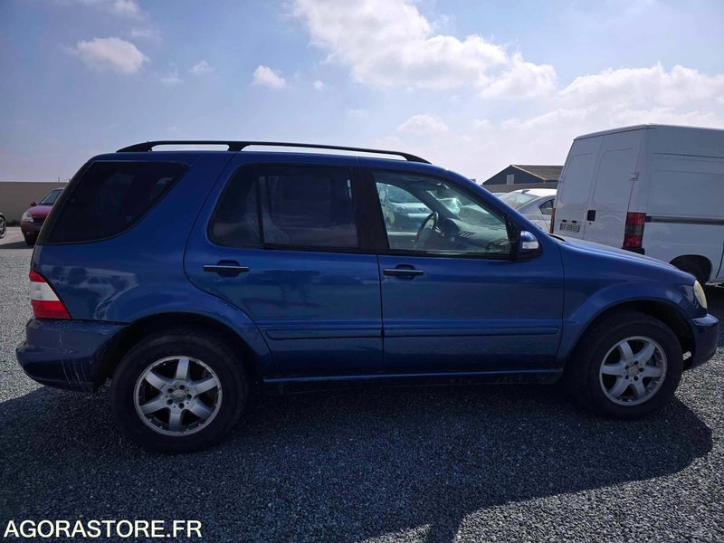 NIORT - MERCEDES ML 400 CDI BVA BI TURBO 4.00L 250 CH PEINTURE NEUVE 2025 - 차량 : 사진 5 NIORT - MERCEDES ML 400 CDI BVA BI TURBO 4.00L 250 CH PEINTURE NEUVE 2025 - 차량 : 사진 5