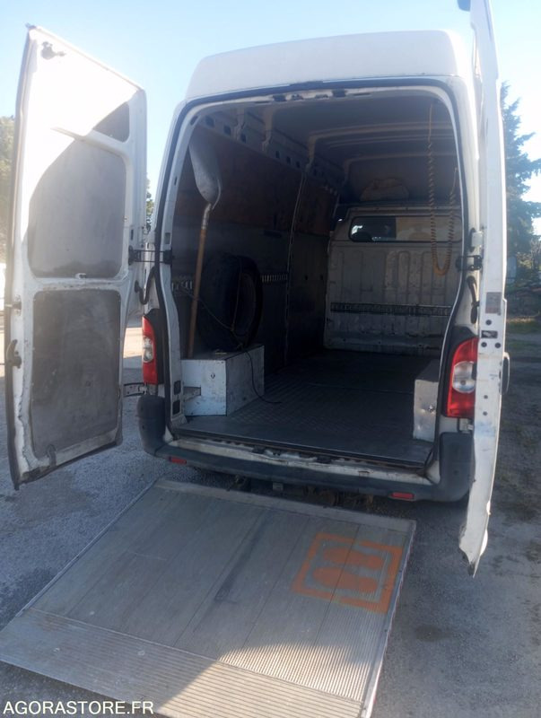 NISSAN INTERSTAR AVEC HAYON AS-559-GY - 패널 밴 : 사진 5 NISSAN INTERSTAR AVEC HAYON AS-559-GY - 패널 밴 : 사진 5