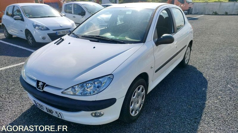 PEUGEOT 206 - 2005 - 101058kms - 차량 : 사진 3 PEUGEOT 206 - 2005 - 101058kms - 차량 : 사진 3