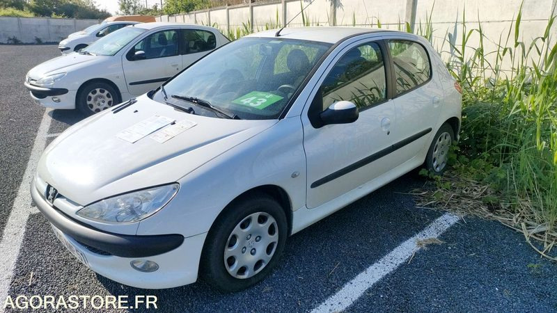 PEUGEOT 206 - 2005 - 127168kms - 차량 : 사진 1 PEUGEOT 206 - 2005 - 127168kms - 차량 : 사진 1