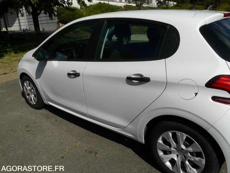 PEUGEOT 208 DX177CZ - 차량 : 사진 5 PEUGEOT 208 DX177CZ - 차량 : 사진 5