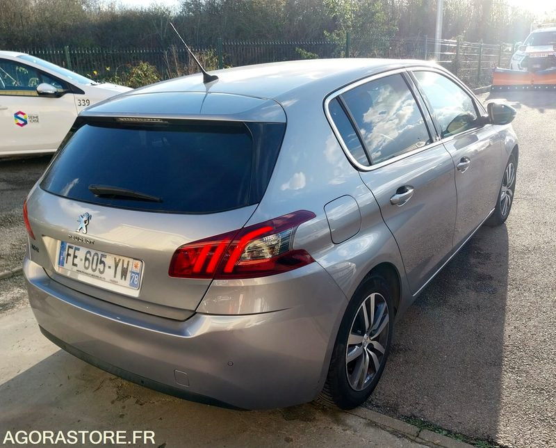 PEUGEOT 308 phase II - 110ch - 2019 - 172160km - ESSENCE - 차량 : 사진 5 PEUGEOT 308 phase II - 110ch - 2019 - 172160km - ESSENCE - 차량 : 사진 5