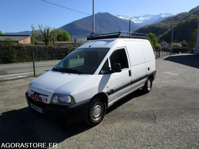 PEUGEOT EXPERT du 29/11/2005 en l'état (Contrôle Technique joint) - 패널 밴 : 사진 2 PEUGEOT EXPERT du 29/11/2005 en l'état (Contrôle Technique joint) - 패널 밴 : 사진 2