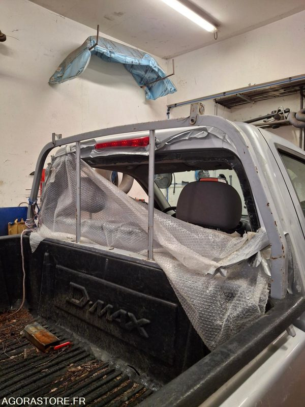 PICK UP D MAX   ISUZU - 픽업트럭 : 사진 5 PICK UP D MAX   ISUZU - 픽업트럭 : 사진 5