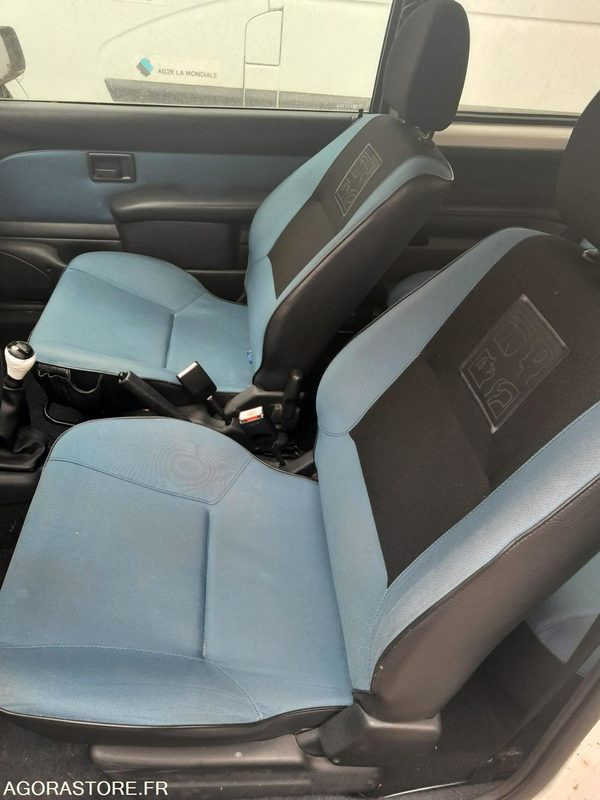 Peugeot 106 - 2003 - 차량 : 사진 5 Peugeot 106 - 2003 - 차량 : 사진 5
