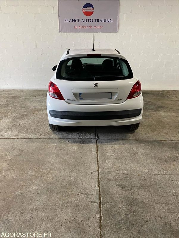 Peugeot 207 AFFAIRE 1.4 HDI 70 CV DERIV VP 233 220km 2010 - 차량 : 사진 4 Peugeot 207 AFFAIRE 1.4 HDI 70 CV DERIV VP 233 220km 2010 - 차량 : 사진 4