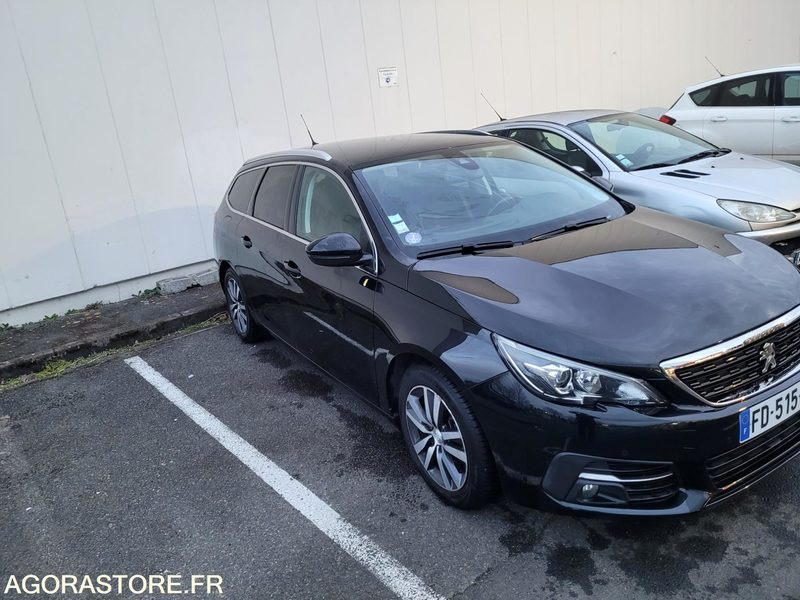 Peugeot 308SW 2019 218.000km - 차량 : 사진 2 Peugeot 308SW 2019 218.000km - 차량 : 사진 2
