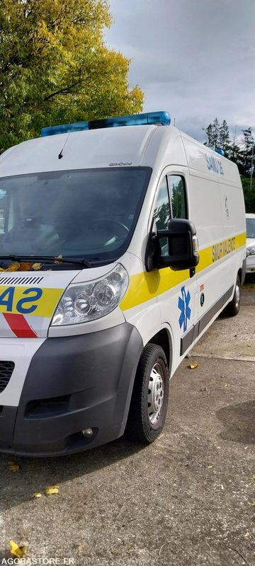 Peugeot BOXER, 3L HDI, 2012, 329317 kms, moteur 63435kms - 구급차 : 사진 3 Peugeot BOXER, 3L HDI, 2012, 329317 kms, moteur 63435kms - 구급차 : 사진 3