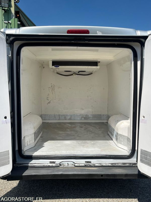 Peugeot Boxer L1H2 330 L1H1 2L Bluehdi - 2017 - 139 950km - 냉동 밴 : 사진 4 Peugeot Boxer L1H2 330 L1H1 2L Bluehdi - 2017 - 139 950km - 냉동 밴 : 사진 4