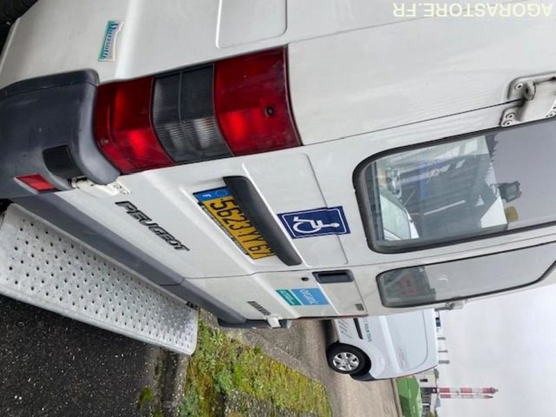 Peugeot EXPERT 1999 - 8 place + 1 PMR - 소형 밴 : 사진 4 Peugeot EXPERT 1999 - 8 place + 1 PMR - 소형 밴 : 사진 4