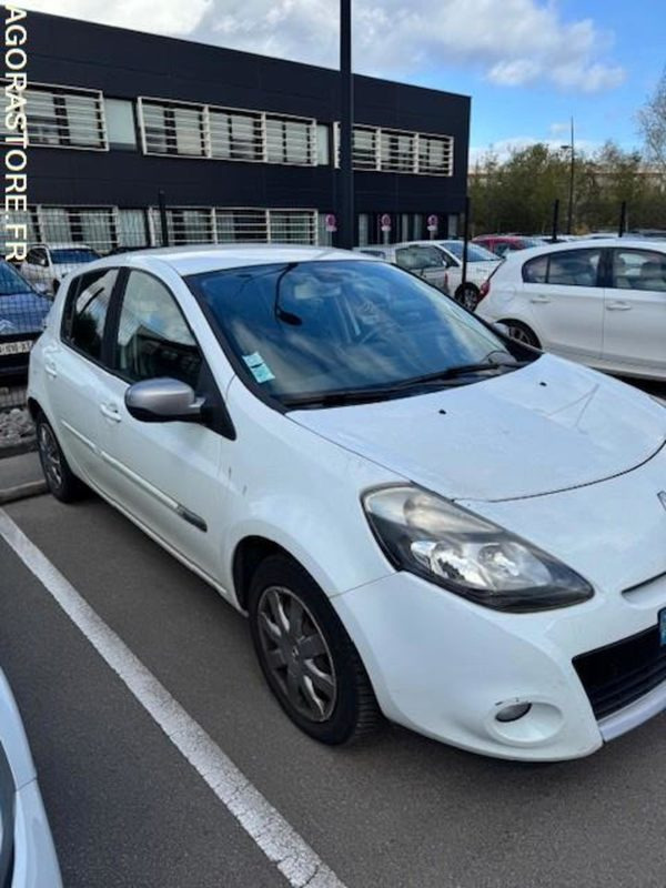 RENAULT CLIO - 차량 : 사진 1 RENAULT CLIO - 차량 : 사진 1