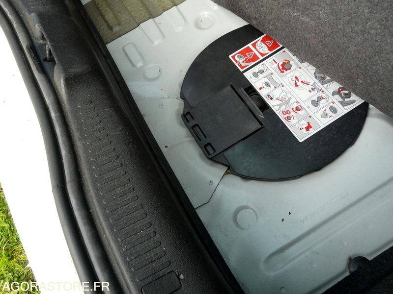 RENAULT CLIO - 차량 : 사진 5 RENAULT CLIO - 차량 : 사진 5