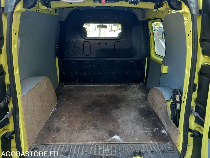 RENAULT KANGOO DCI70 (FR0112) - 소형 밴 : 사진 5 RENAULT KANGOO DCI70 (FR0112) - 소형 밴 : 사진 5