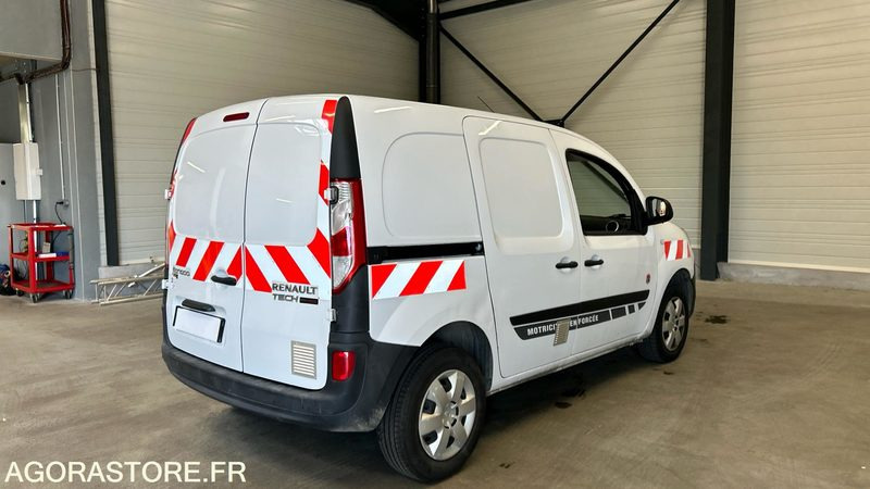 RENAULT KANGOO II MOTRICITE RENFORCEE 1ERE MAIN 2018 97800KMS CT OK - 소형 밴 : 사진 3 RENAULT KANGOO II MOTRICITE RENFORCEE 1ERE MAIN 2018 97800KMS CT OK - 소형 밴 : 사진 3