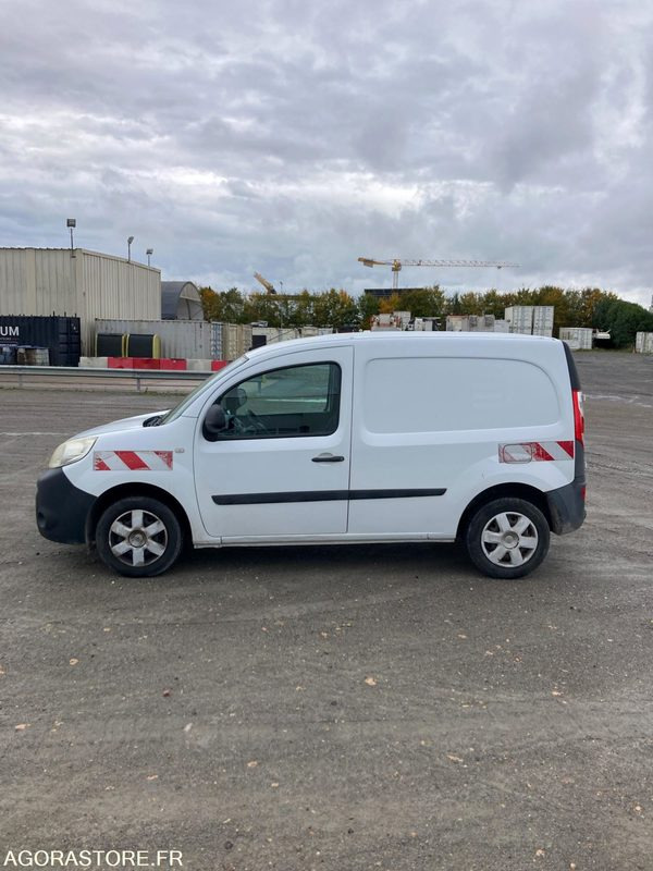 RENAULT KANGOO diesel - Année 2016 - 322 400 km - 소형 밴 : 사진 2 RENAULT KANGOO diesel - Année 2016 - 322 400 km - 소형 밴 : 사진 2