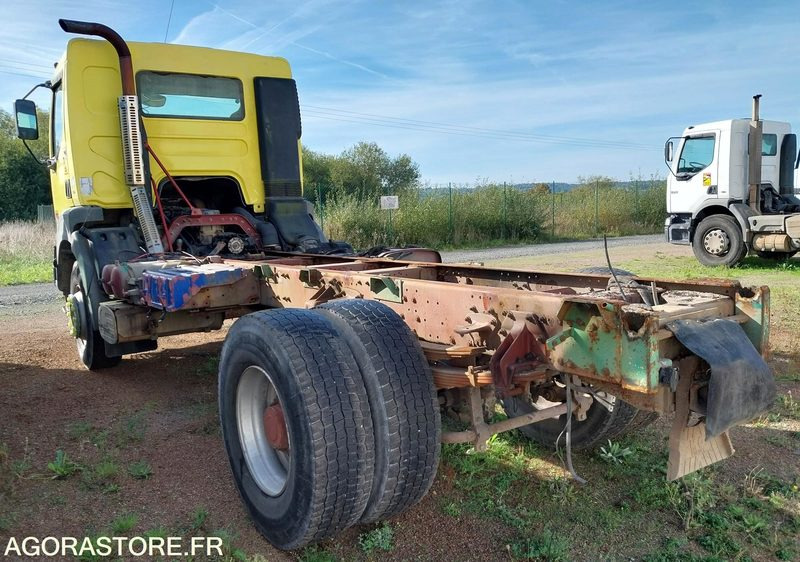 RENAULT KERAX 300-19 / 1999 / 660960 km - 캡 새시 트럭 : 사진 2 RENAULT KERAX 300-19 / 1999 / 660960 km - 캡 새시 트럭 : 사진 2