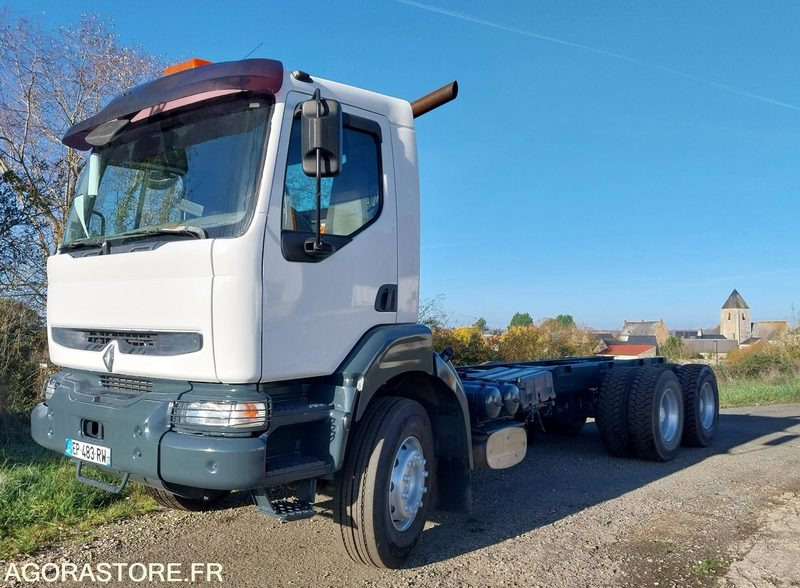 RENAULT KERAX 370-26 / 2004 / 715710 Km avec peinture neuve - 캡 새시 트럭 : 사진 1 RENAULT KERAX 370-26 / 2004 / 715710 Km avec peinture neuve - 캡 새시 트럭 : 사진 1