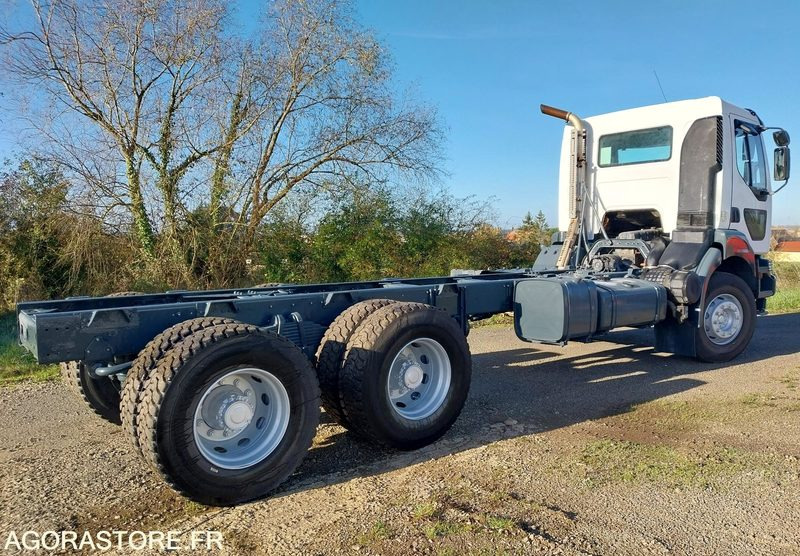 RENAULT KERAX 370-26 / 2004 / 715710 Km avec peinture neuve - 캡 새시 트럭 : 사진 3 RENAULT KERAX 370-26 / 2004 / 715710 Km avec peinture neuve - 캡 새시 트럭 : 사진 3