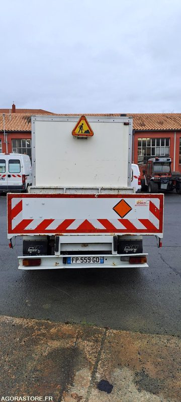 RENAULT MASCOTT PLATEAU ET CELLULE ATELIER - 213216km - 2001 - 덤프 밴 : 사진 4 RENAULT MASCOTT PLATEAU ET CELLULE ATELIER - 213216km - 2001 - 덤프 밴 : 사진 4