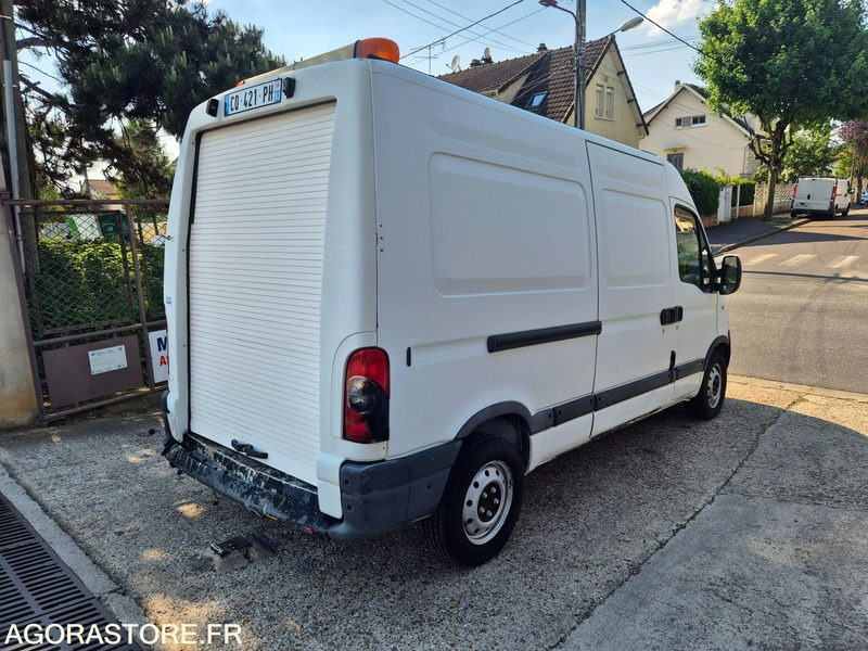 패널 밴 RENAULT MASTER 2.5 DCI 120 CV - 2008 - 182 425km : 사진 9