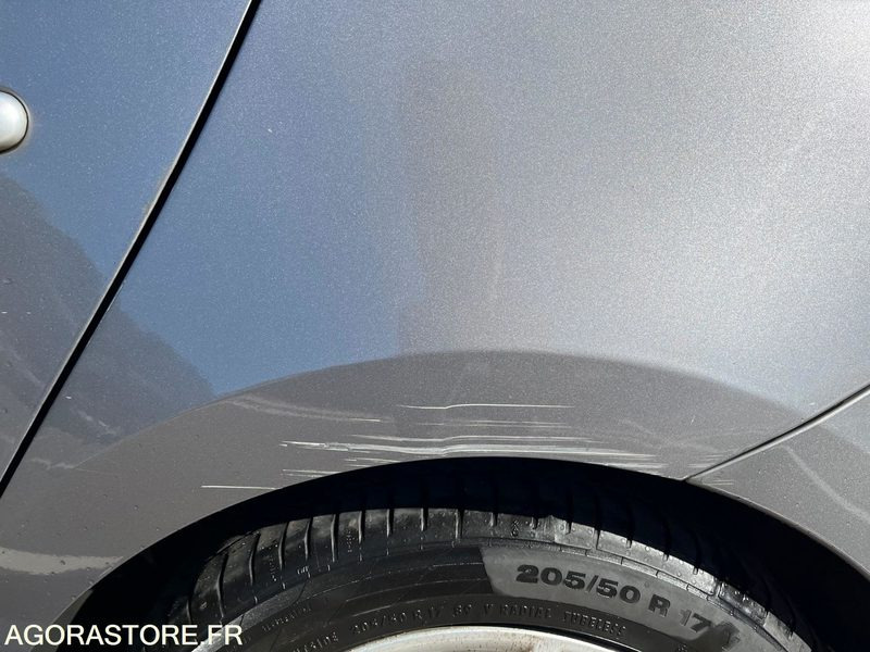 RENAULT MEGANE ESTATE XV DE FRANCE DCI 110 - 차량 : 사진 2 RENAULT MEGANE ESTATE XV DE FRANCE DCI 110 - 차량 : 사진 2