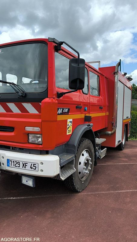 RENAULT MIDLINER M220 - 2000 - 33318kms - 트럭 : 사진 3 RENAULT MIDLINER M220 - 2000 - 33318kms - 트럭 : 사진 3