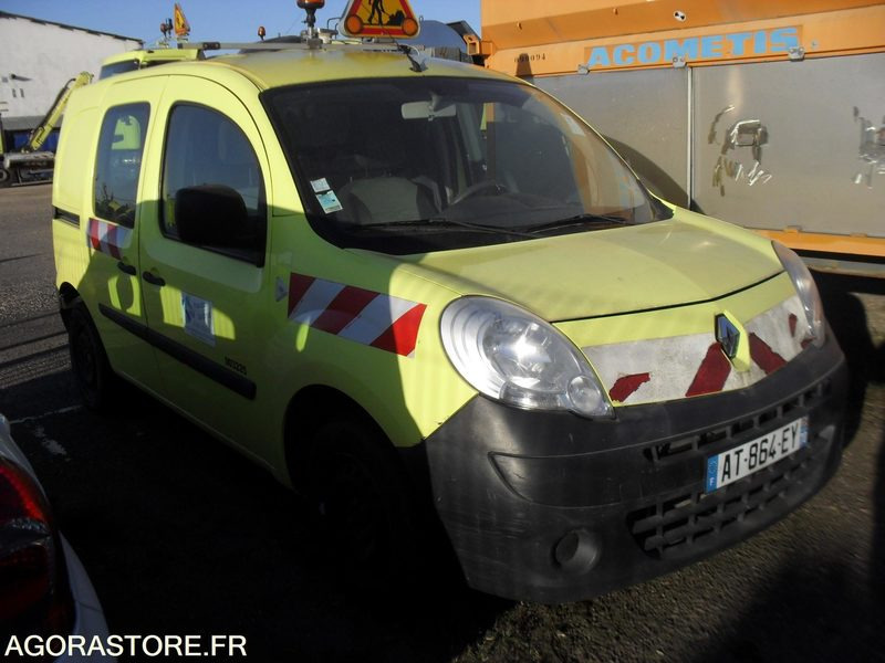 RENAULT NEW KANGOO UTILITAIRE - 소형 밴 : 사진 1 RENAULT NEW KANGOO UTILITAIRE - 소형 밴 : 사진 1