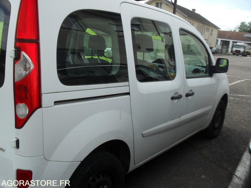 RENAULT NEW KANGOO - 차량 : 사진 3 RENAULT NEW KANGOO - 차량 : 사진 3
