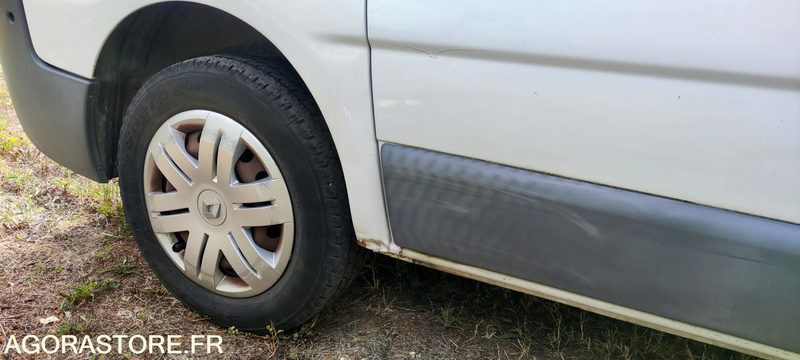 RENAULT TRAFIC II - 소형 버스, 승합차 : 사진 3 RENAULT TRAFIC II - 소형 버스, 승합차 : 사진 3