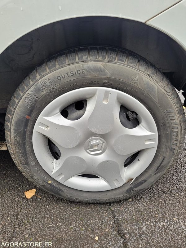 차량 RENAULT TWINGO - DB-290-VQ - VIN VF1CNJ10550142907 : 사진 16