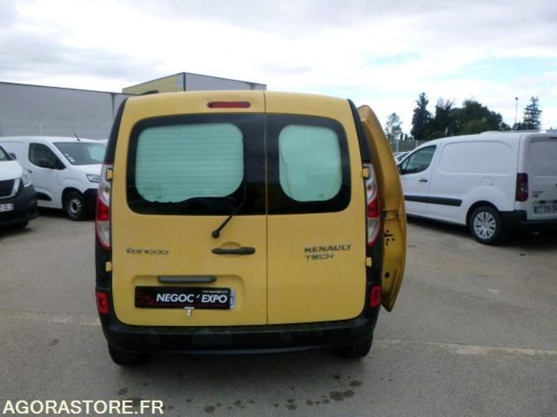 RENAULT kangoo - 2015 - 148166km - PRIX TTC - 소형 밴 : 사진 3 RENAULT kangoo - 2015 - 148166km - PRIX TTC - 소형 밴 : 사진 3