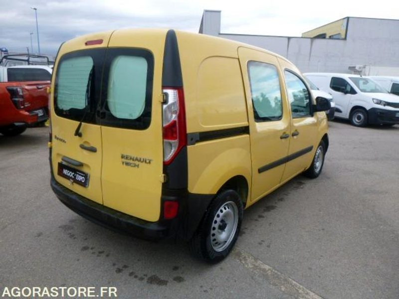 RENAULT kangoo Fourgonnette - 2015 - 148166km - PRIX TTC - 소형 밴 : 사진 4 RENAULT kangoo Fourgonnette - 2015 - 148166km - PRIX TTC - 소형 밴 : 사진 4