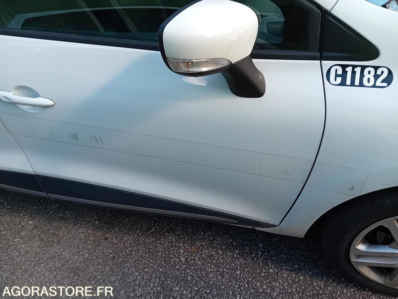 Renault Clio 4 - 2018 - 59832 kms - 차량 : 사진 4 Renault Clio 4 - 2018 - 59832 kms - 차량 : 사진 4