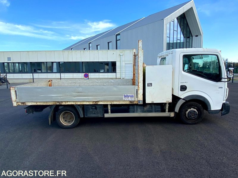 Renault MAXITY DXI 140 Plateau 2015 / 179394 Km - 덤프 밴 : 사진 5 Renault MAXITY DXI 140 Plateau 2015 / 179394 Km - 덤프 밴 : 사진 5
