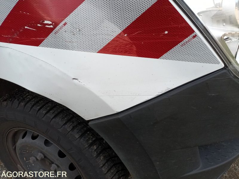 Renault Master 7 places - 179427 kms - 2016 - 패널 밴 : 사진 4 Renault Master 7 places - 179427 kms - 2016 - 패널 밴 : 사진 4