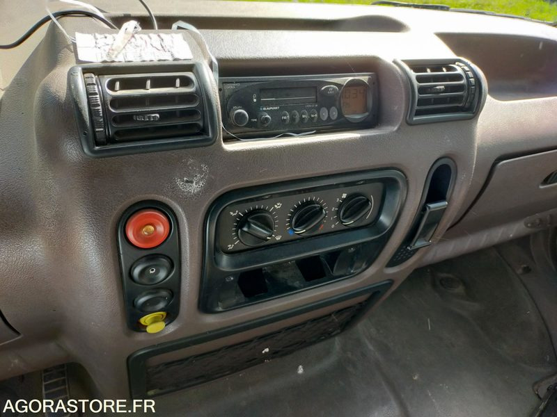 리스  Renault Master DCI Renault Master DCI : 사진 20