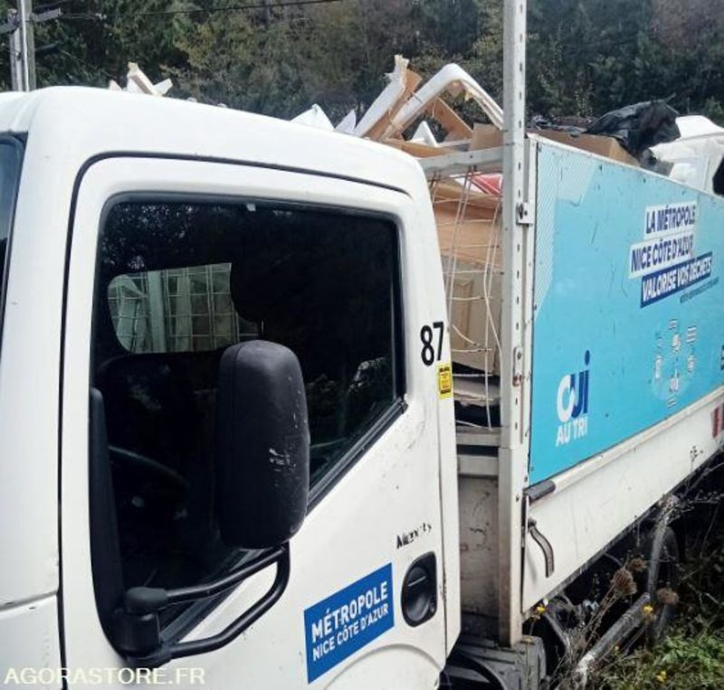 Renault Maxity - Véhicule plateau - 패널 밴 : 사진 2 Renault Maxity - Véhicule plateau - 패널 밴 : 사진 2