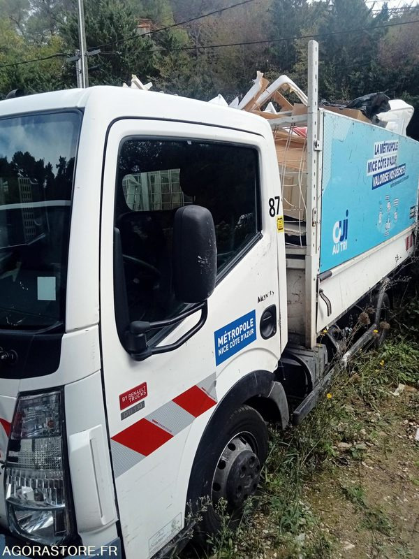 Renault Maxity - Véhicule plateau - 패널 밴 : 사진 1 Renault Maxity - Véhicule plateau - 패널 밴 : 사진 1