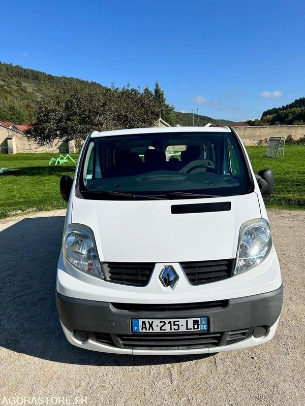 Renault Trafic 2 - 2010 - 141000 kms - 소형 버스, 승합차 : 사진 2 Renault Trafic 2 - 2010 - 141000 kms - 소형 버스, 승합차 : 사진 2