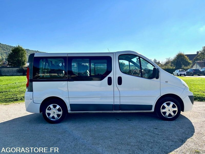 Renault Trafic 2 - 2010 - 141000 kms - 소형 버스, 승합차 : 사진 5 Renault Trafic 2 - 2010 - 141000 kms - 소형 버스, 승합차 : 사진 5