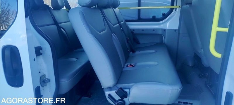 Renault Trafic 2 combi phrase . 2.0 dci 16v minibus long 90 cv - 소형 버스, 승합차 : 사진 5 Renault Trafic 2 combi phrase . 2.0 dci 16v minibus long 90 cv - 소형 버스, 승합차 : 사진 5