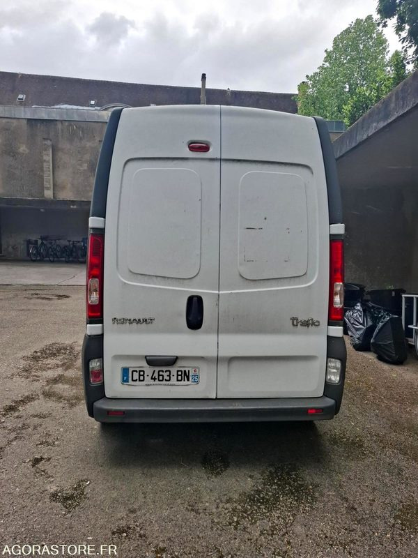 Renault Trafic 2012 - 30140 KMS vente professionnel et particulier - 패널 밴 : 사진 2 Renault Trafic 2012 - 30140 KMS vente professionnel et particulier - 패널 밴 : 사진 2