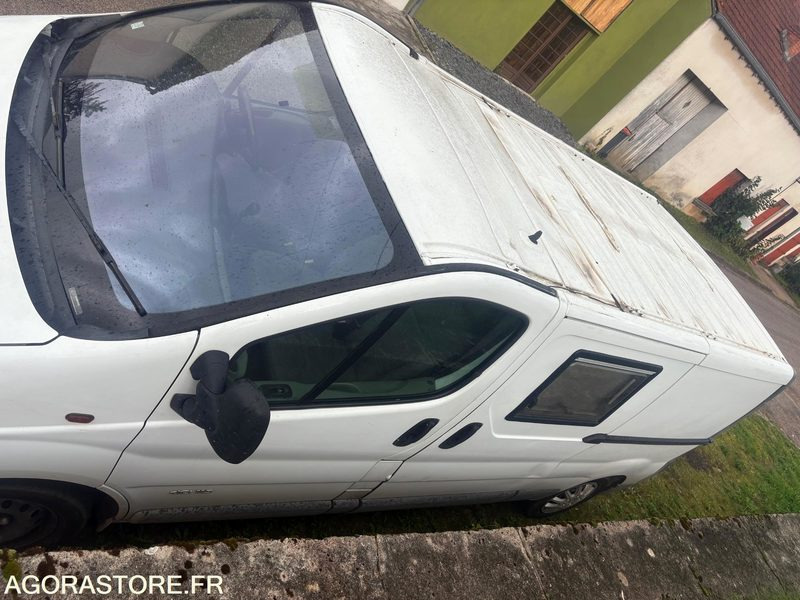 Renault Trafic dci 115 / 228000 km - Immatriculation anglaise - 소형 밴, 콤비 밴 : 사진 5 Renault Trafic dci 115 / 228000 km - Immatriculation anglaise - 소형 밴, 콤비 밴 : 사진 5