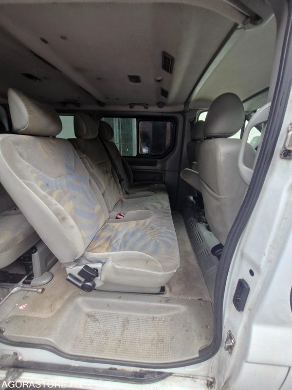 Renault trafic passenger 1.9 dci 100 cv 244744 kms CLIM ,CHAUDIERE - 소형 버스, 승합차 : 사진 5 Renault trafic passenger 1.9 dci 100 cv 244744 kms CLIM ,CHAUDIERE - 소형 버스, 승합차 : 사진 5