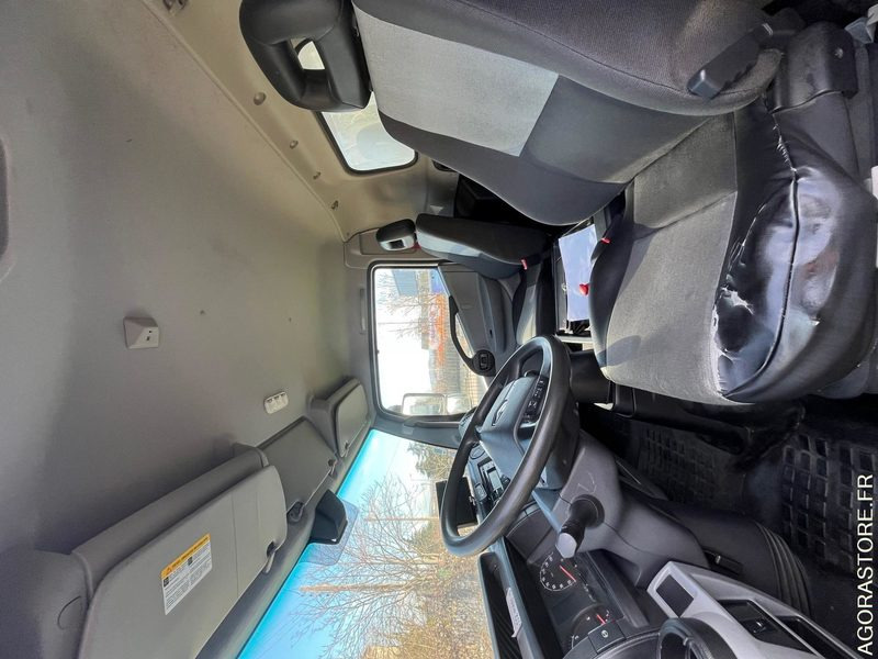 Renault trucks RENAULT D CAISSE 20M3 3.0L 177 CV BVA 7T500 - 2015 - 135 000km - 밴 : 사진 4 Renault trucks RENAULT D CAISSE 20M3 3.0L 177 CV BVA 7T500 - 2015 - 135 000km - 밴 : 사진 4